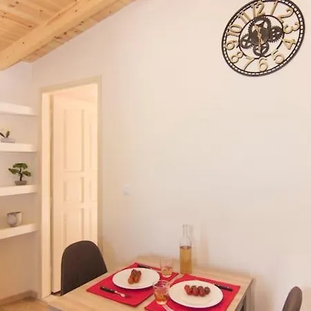 Emilia's Stoúpa
